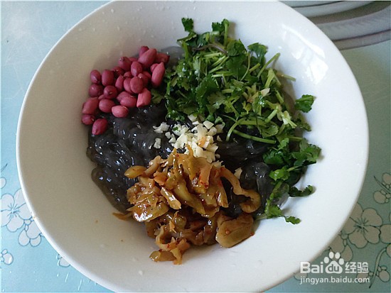 非常好吃的酸辣粉的做法