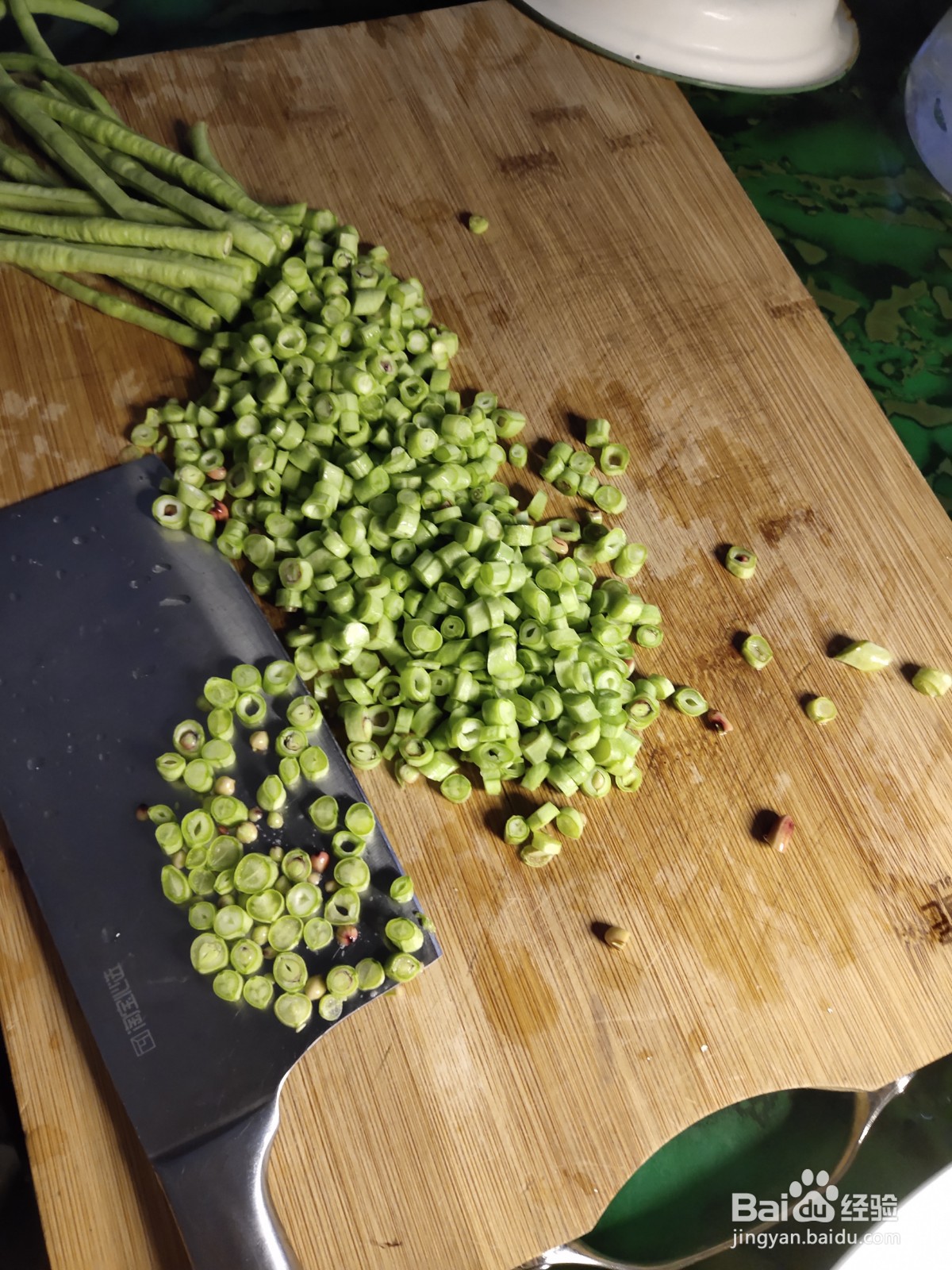 豇豆干菜荞麦饼