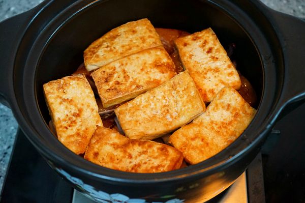 香辣草鱼豆腐煲