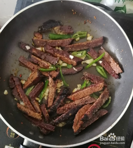 张家界烟熏猪血豆腐怎样做比较好吃