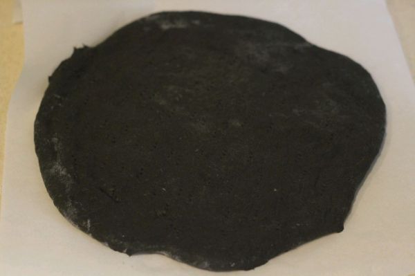 海鲜墨鱼汁披萨