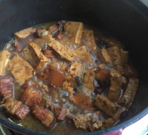 红烧肉炖豆腐家常做法