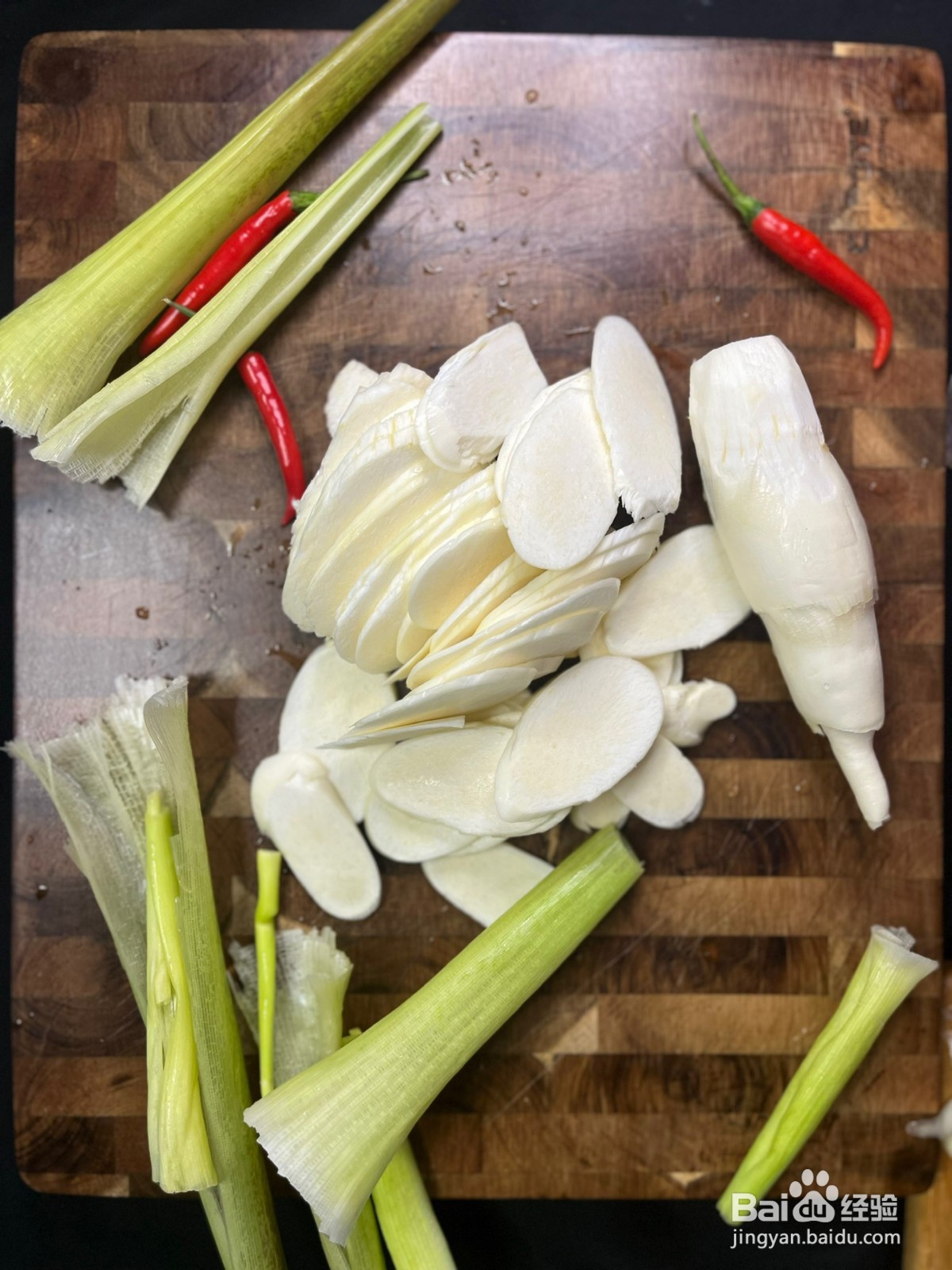 清炒茭白片的做法