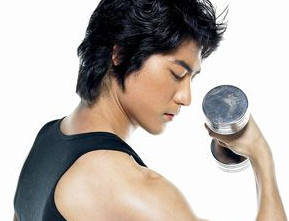 如何练出迷人的胸肌?