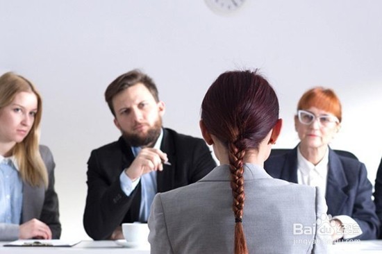 面试时有哪些自我介绍技巧?