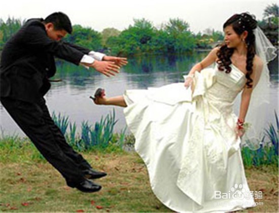 吵架时男友爱动手怎么办