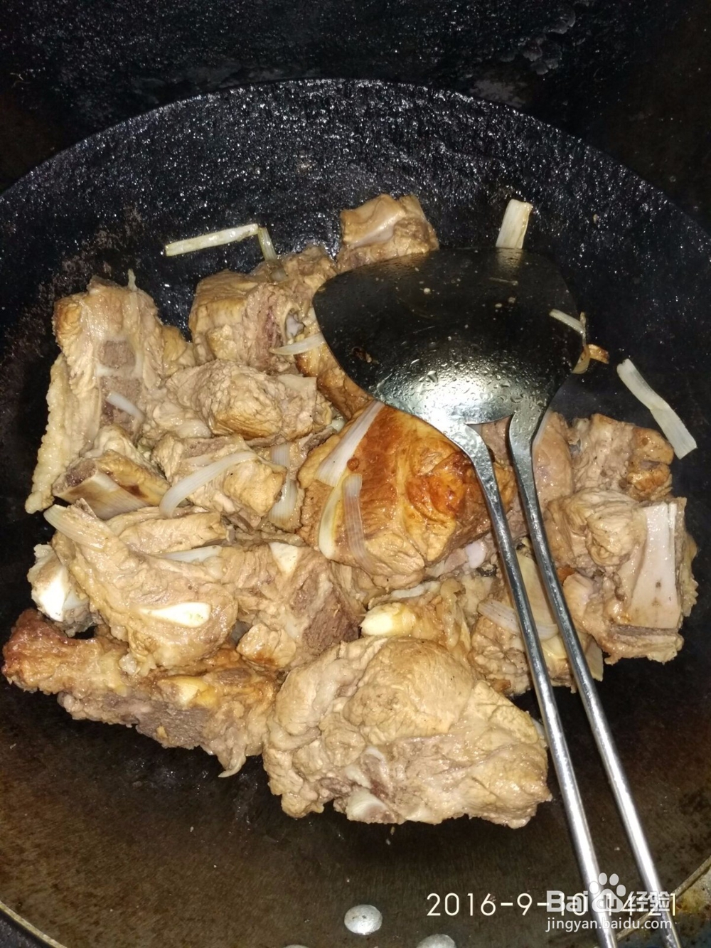 教你如何做家常炖排骨简单的美味？