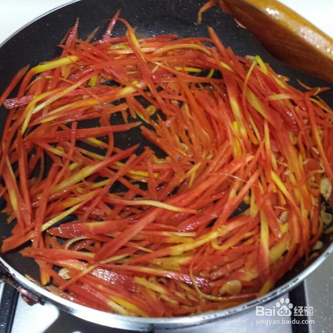 吃货美食-红萝卜炒虾皮！