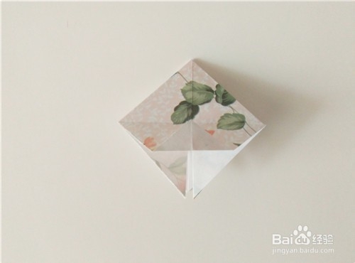 折纸----制作一个花朵相框