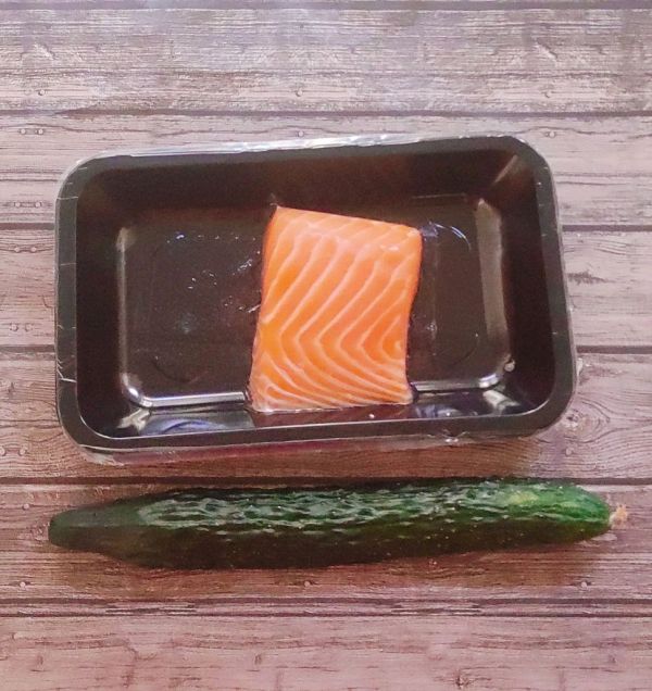 三文鱼花朵寿司黄瓜卷