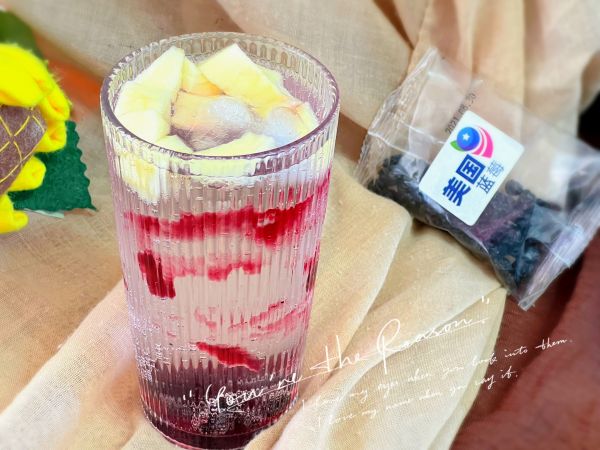 冰冰凉凉蓝莓气泡水