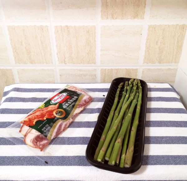 香煎培根芦笋卷