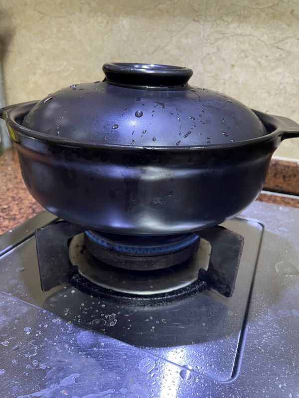 鲜虾生蚝粉丝煲