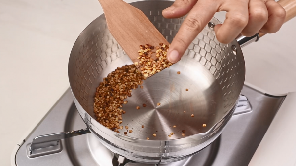 川辣红烧牛肉面