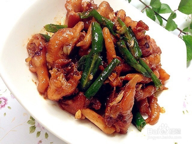 青椒红烧鸡爪的制作方法