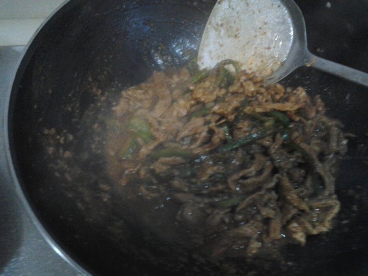 健康美味青椒牛肉丝的做法，妹子们学会了吗？