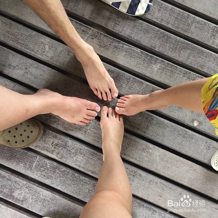 夏天脚臭味怎么去除?