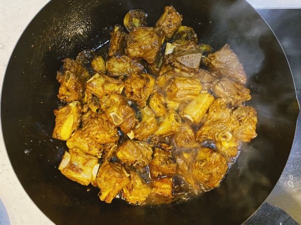 酱香味排骨炖小鲍鱼