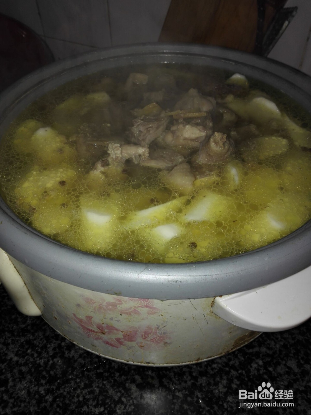 怎样制作土鸡山药汤?