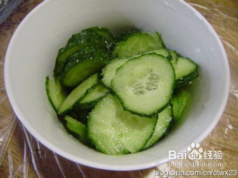 初夏清凉开胃的上海风味凉拌菜——糖醋拌黄瓜