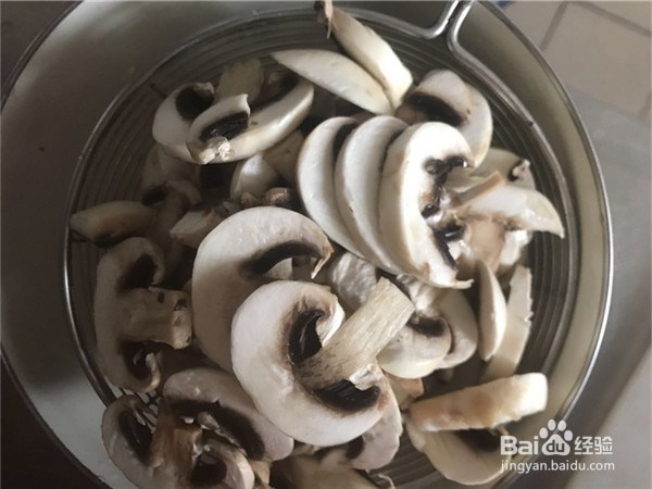 如何做面条营养又好吃——番茄鲜菇面