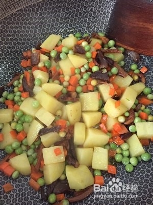 家常炒糯米饭的做法