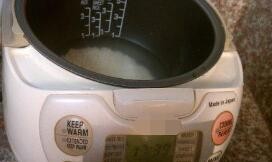 苏泊尔电饭煲怎么区别型号