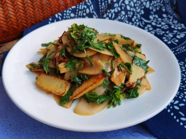 冬笋萝卜炒荠菜