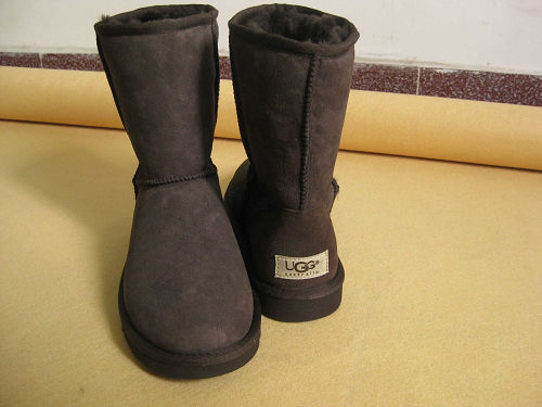 怎样清洁雪地靴