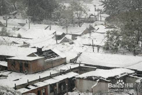 在冰雪天如何行车安全