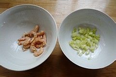 西芹开洋燕麦粥