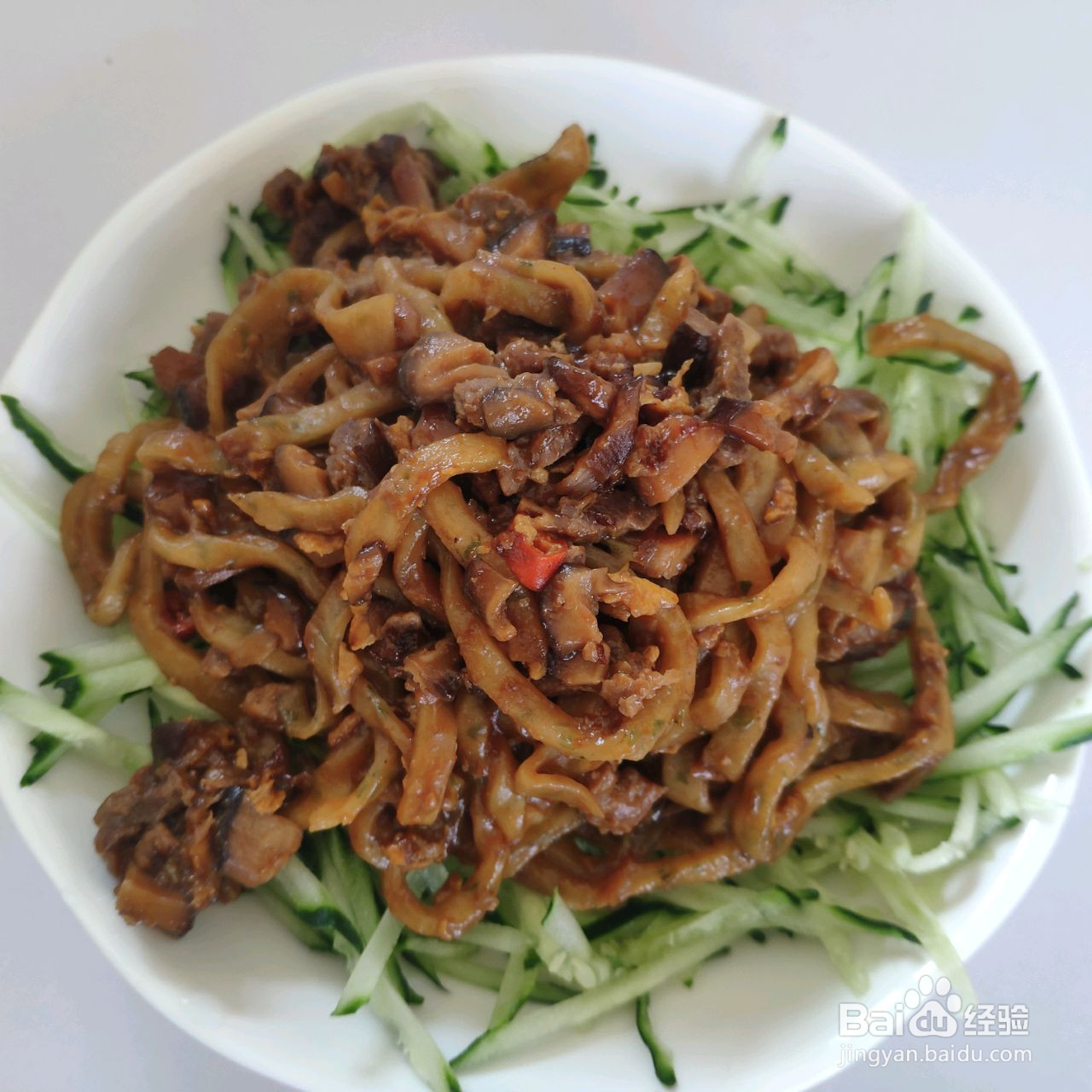 香菇肉酱拌面的做法
