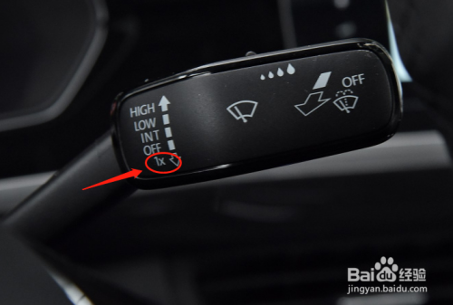 大众宝来汽车雨刮器如何使用