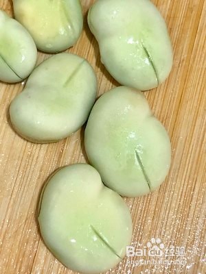 食补养生茴香炒蚕豆的做法