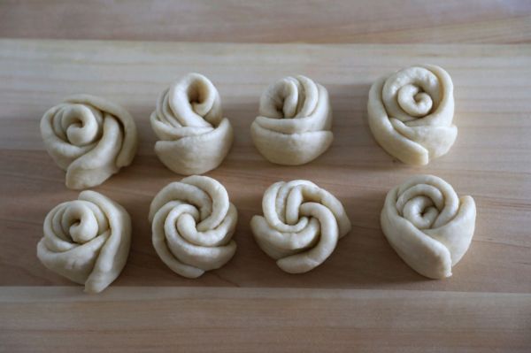 淡奶油玫瑰花面包