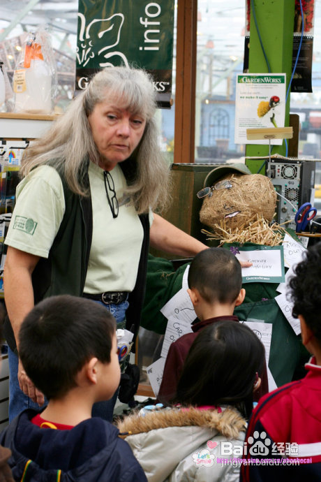 幼儿园亲子户外活动：学种花(组图)