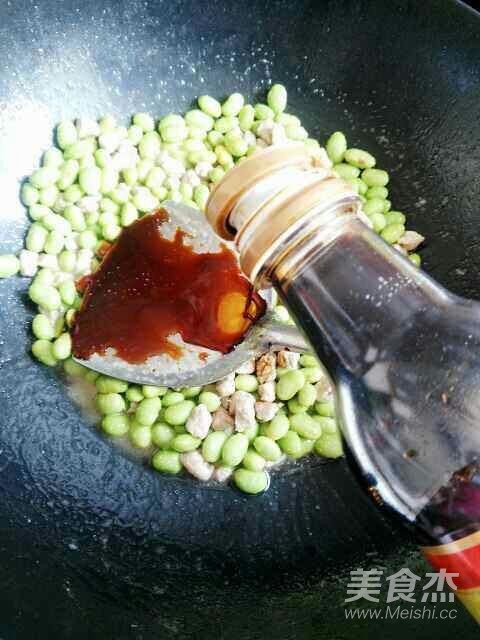 肉丁毛豆的做法