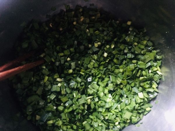 韭菜鸡蛋素锅贴