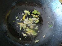 彩椒炒羊肉的做法