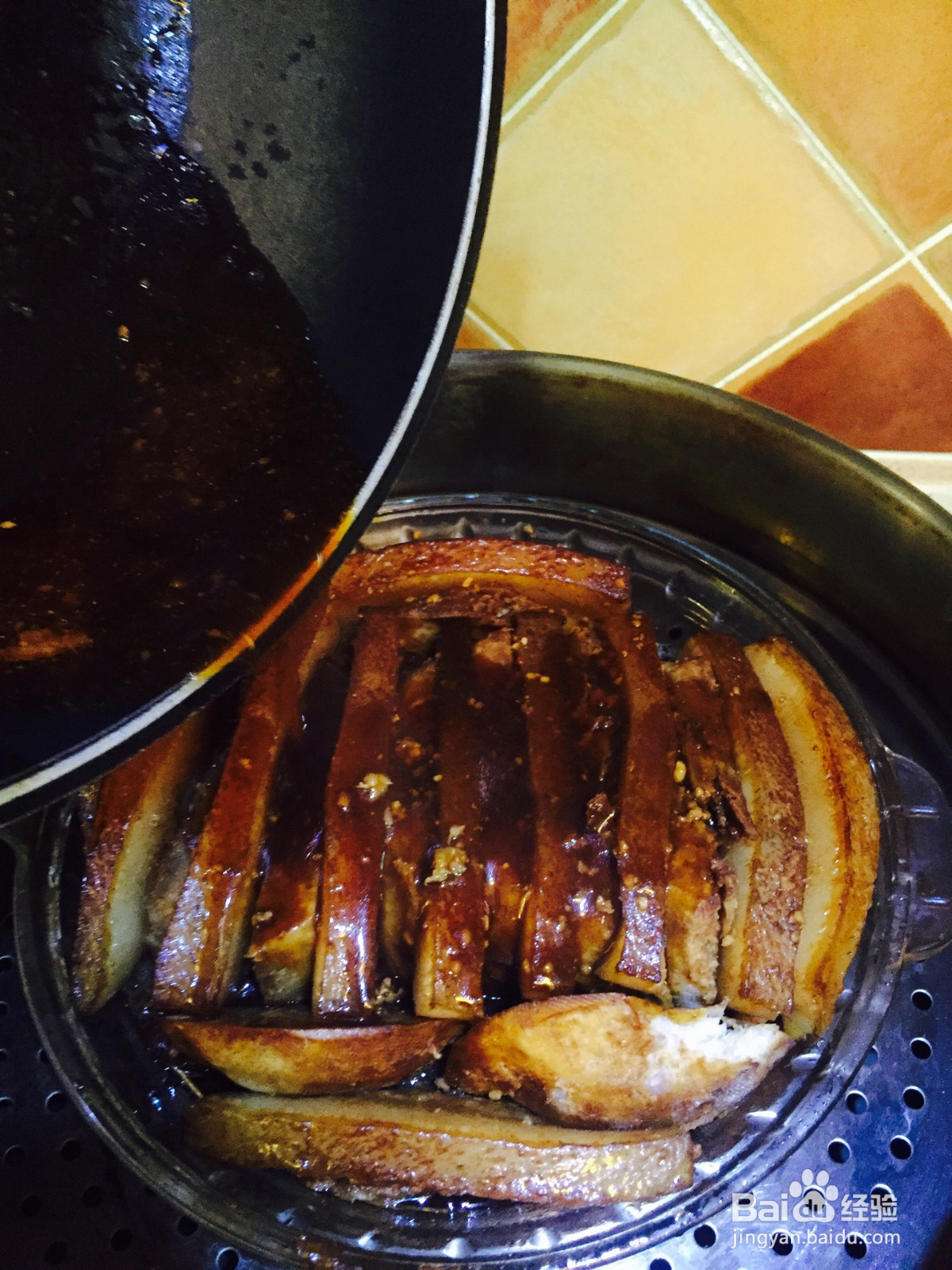 荔浦芋扣肉的做法