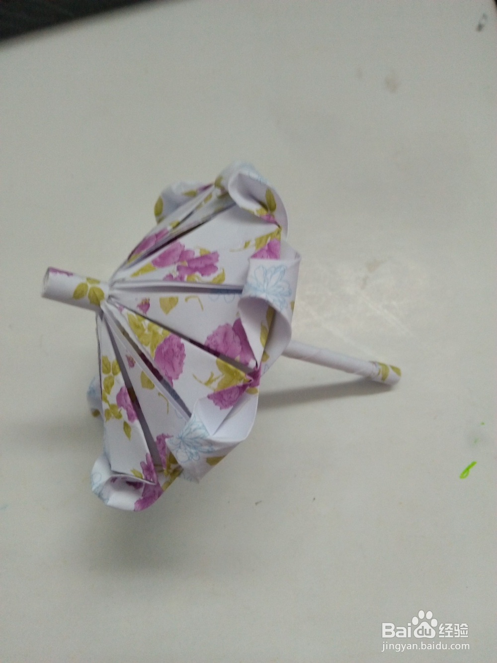 <b>怎么用纸折公主伞</b>