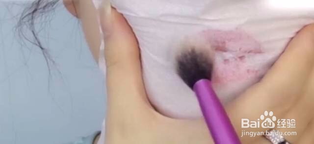 自贡玲丽彩妆教大家如何用一支口红化出八种唇妆