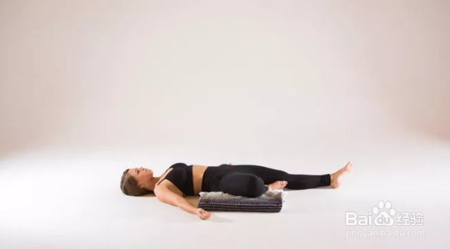 缓解腰痛 这6个瑜伽体式要经常练习