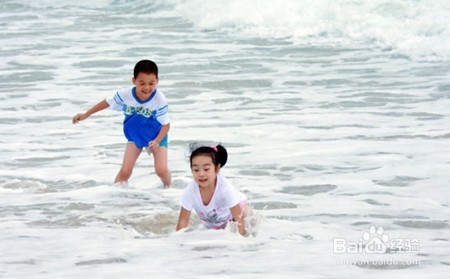 带孩子去海边玩应注意什么？