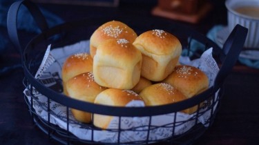 豆沙馅小方餐包的做法