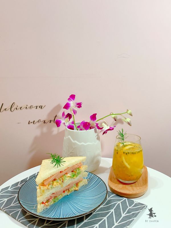 午餐肉快手三明治