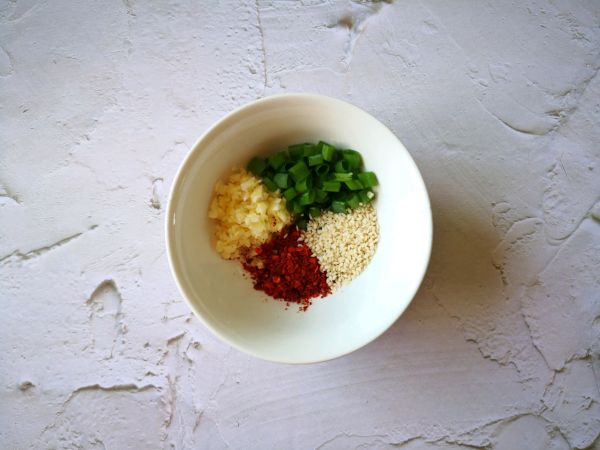 凉拌黄瓜花生米