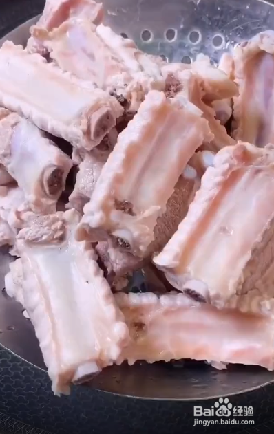 如何制作山药玉米排骨汤?