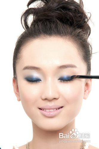 教你如何快速化约会妆