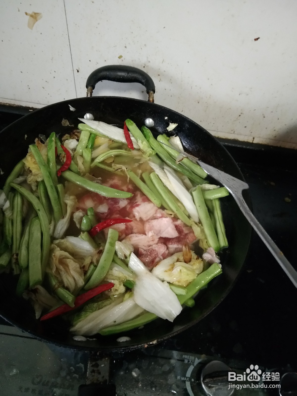 白菜豆角炖脆骨